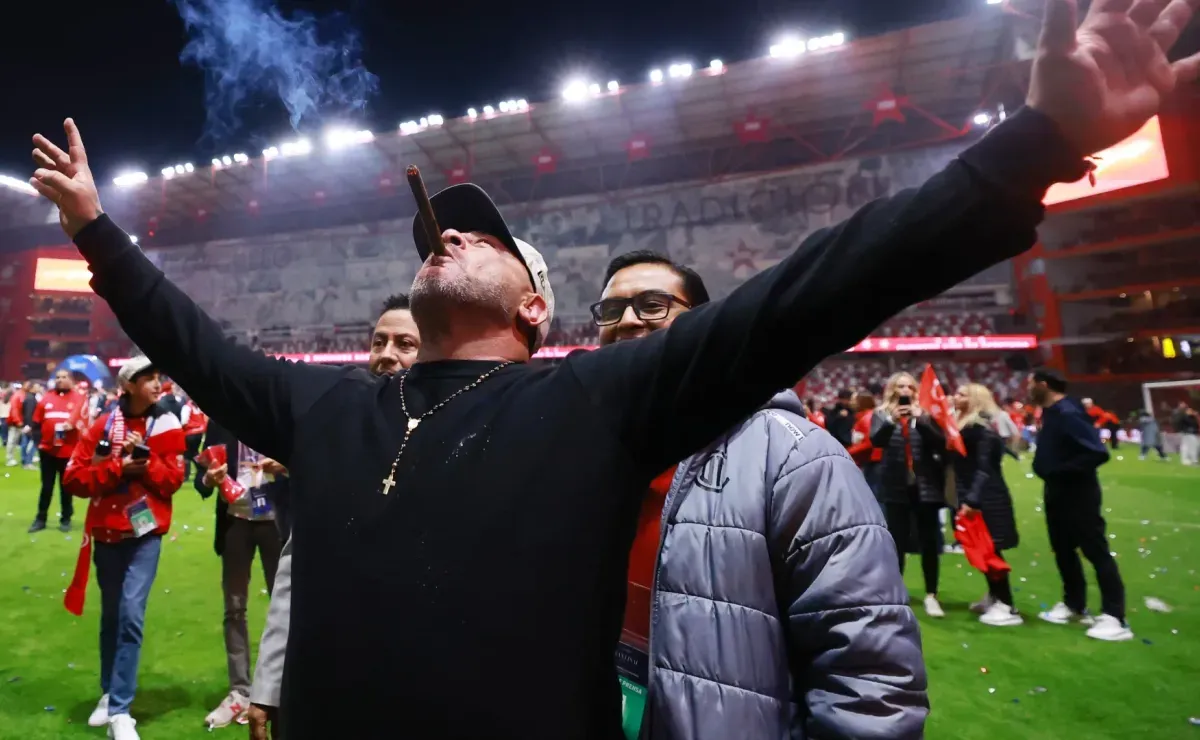 En medio de las dudas por Úbeda, un DT que ya fue vinculado a Boca se postuló: 