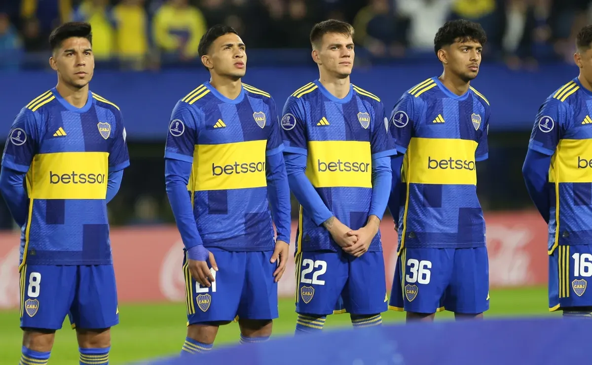 Reencuentro: los dos jugadores que se fueron mal de Boca, pero estuvieron en el casamiento de Kevin Zenón