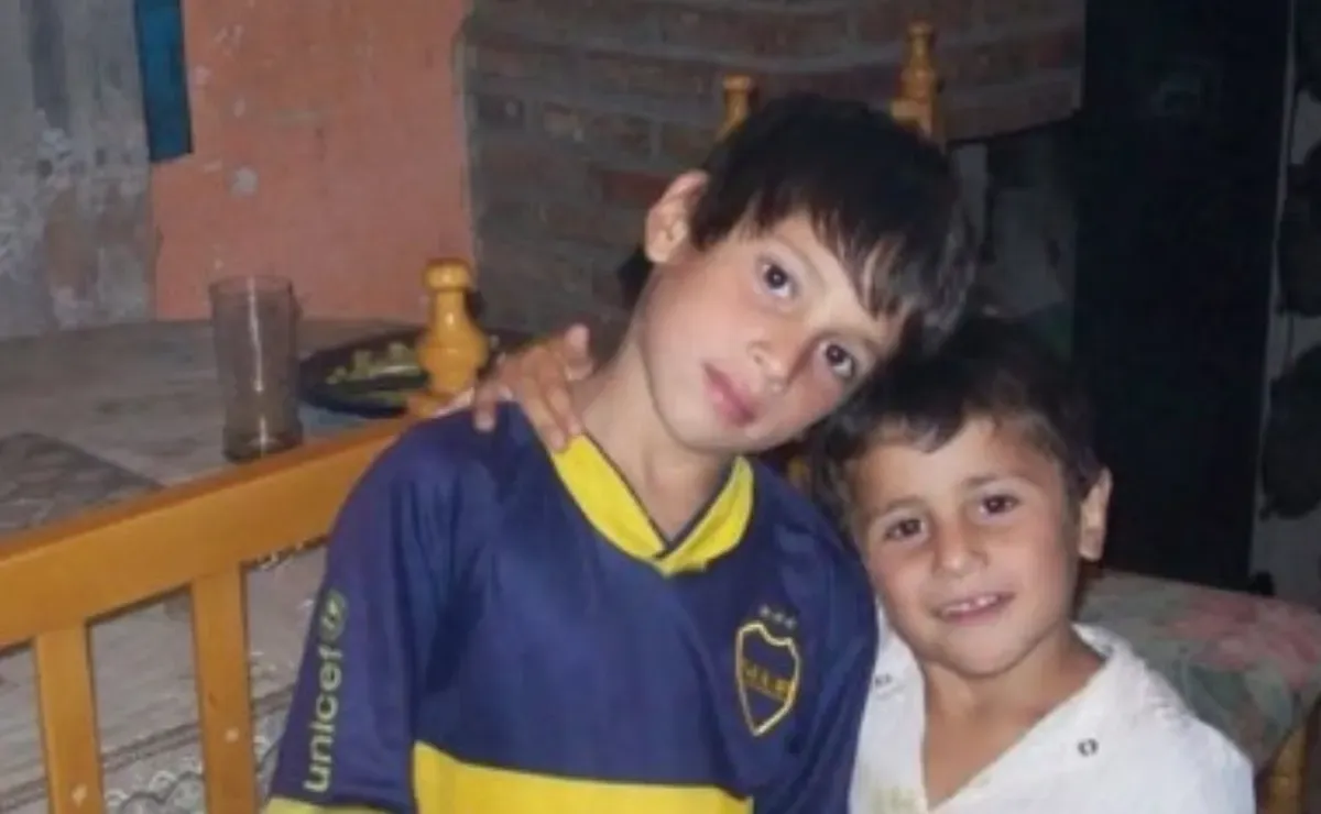 El jugador de Boca que costó 5 millones y recién hoy se supo que es hincha: un amigo subió una foto de chico con la camiseta