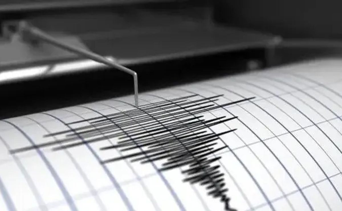 ¿De cuántos grados fue el temblor que se sintió en Santiago hoy?