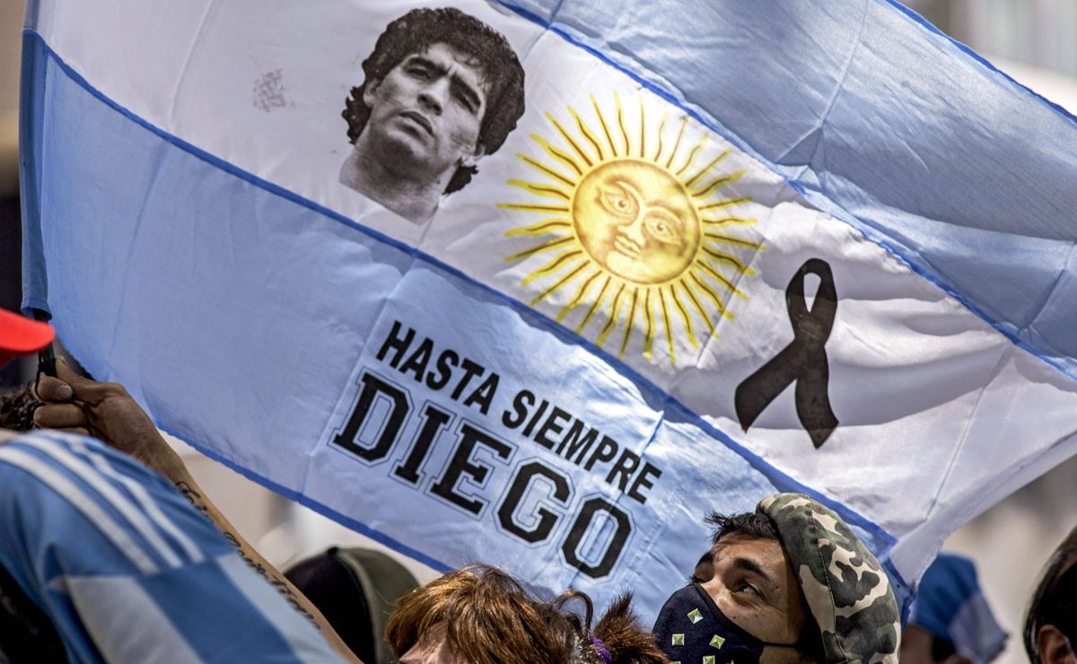 Siguen los homenajes: El nuevo lugar donde trasladarán el cuerpo de Diego Maradona en Argentina