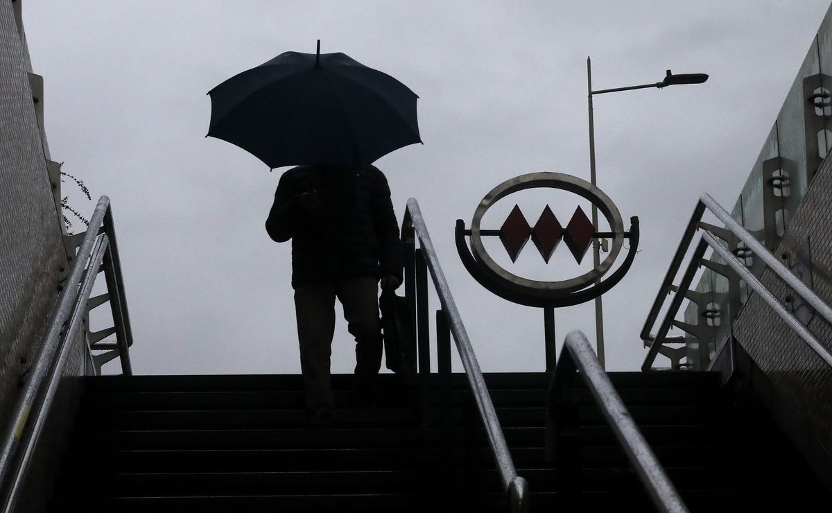 ¿A qué hora comienza a llover en Santiago? Anuncian el regreso de las precipitaciones