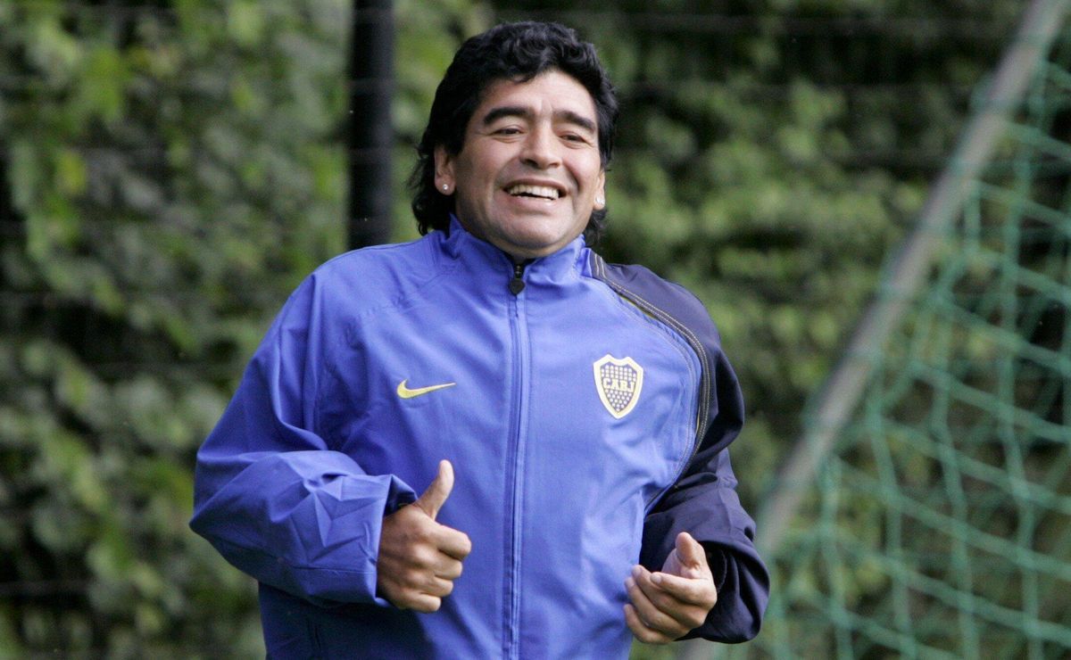 El jugador de la Roja en actividad que Diego Maradona pidió para Boca Juniors: 