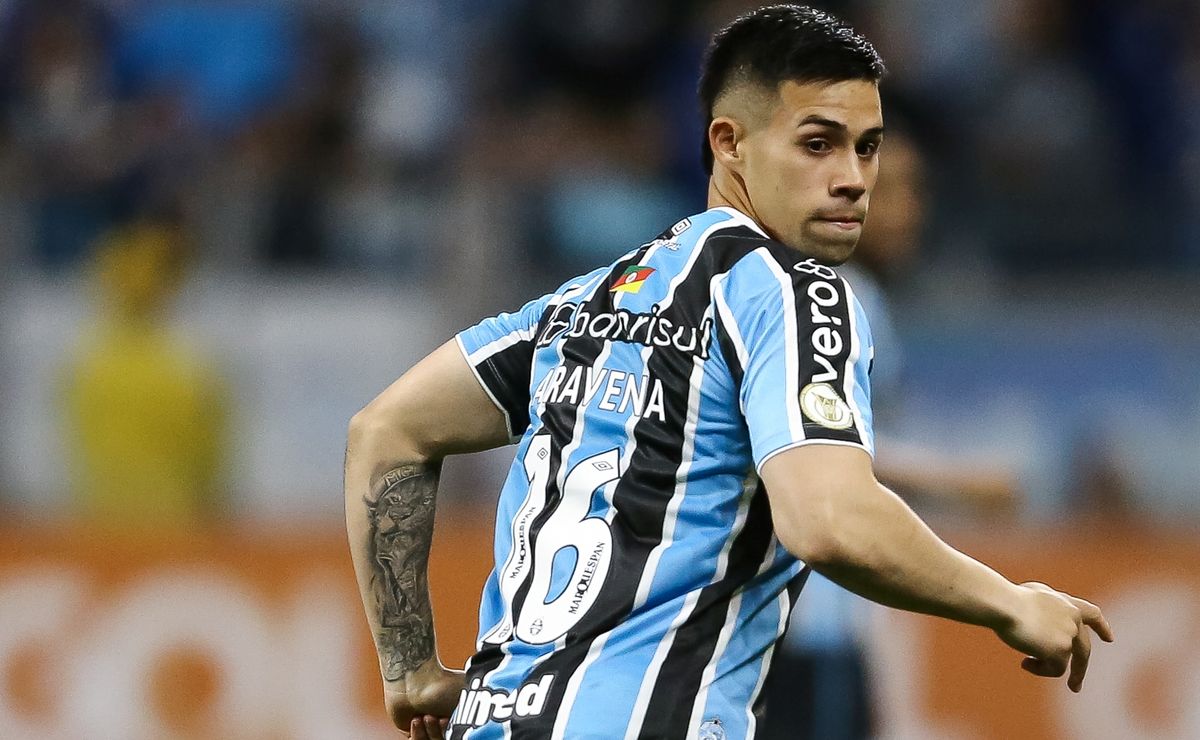 Gremio celebra regreso de Alexander Aravena a La Roja: 