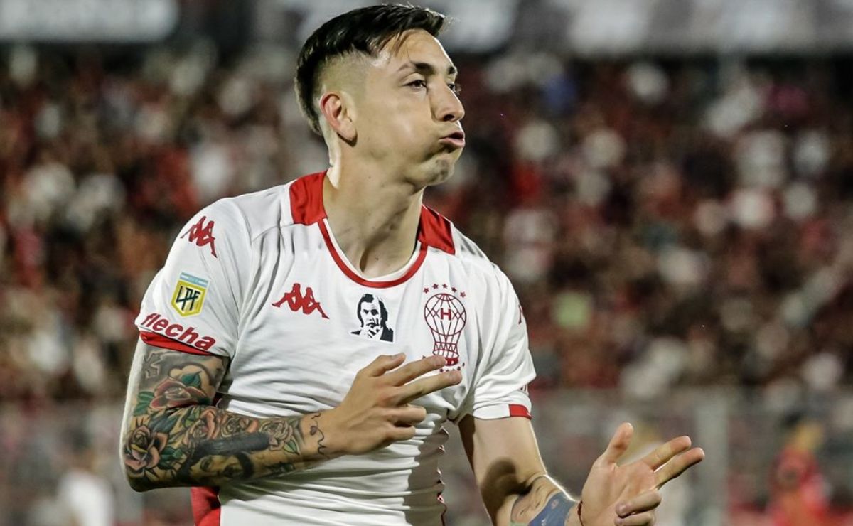 Huracán chileno: Echeverría anota y Alarcón asiste en triunfo a Newell's Old Boys