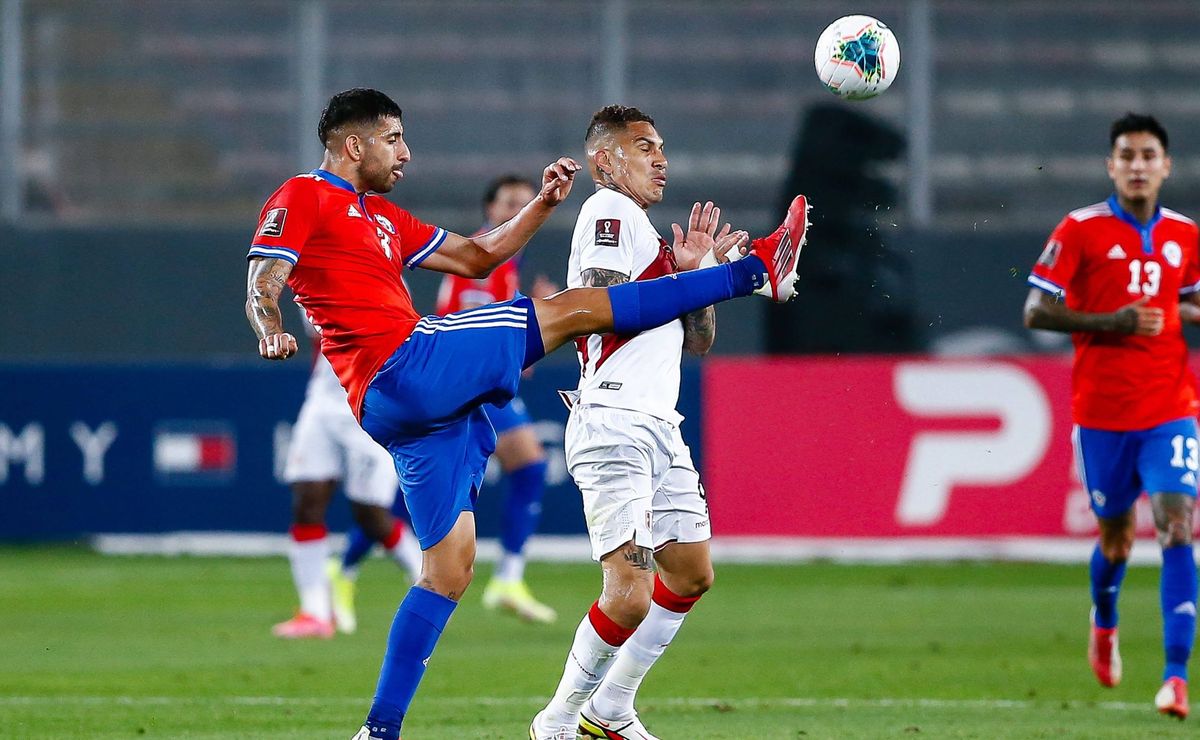 Gobierno peruano golpea a su selección: La radical decisión para duelo ante la Roja