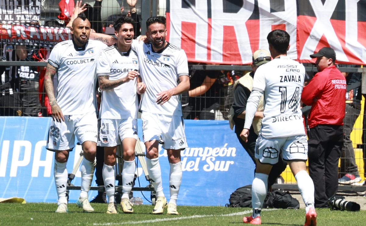 ¿Uno menos para Jorge Almirón? Campeón con Colo Colo pone en duda su continuidad