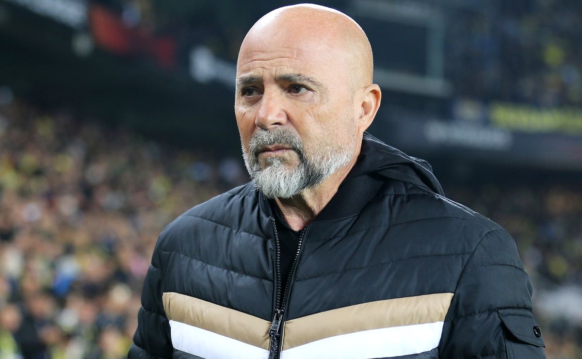 Jorge Sampaoli vuelve a Europa para dirigir a un año de su polémica salida en Brasil