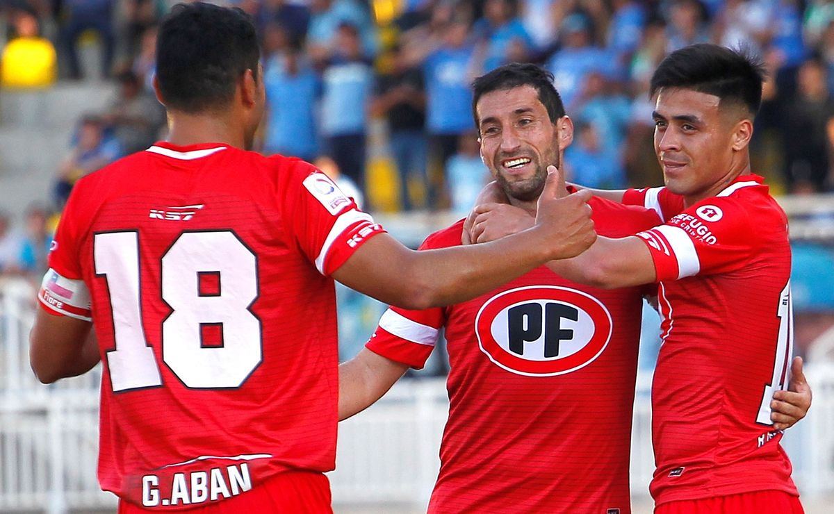 Brilló en La Calera, lo quiso Colo Colo y fue elegido MVP en Copa Potrero del Kun Agüero