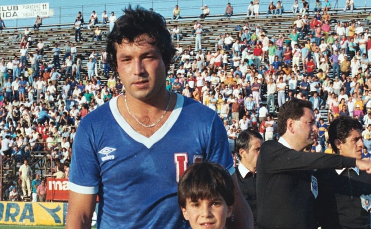 Histórico de la U sube a Sandrino Castec al olimpo azul: 