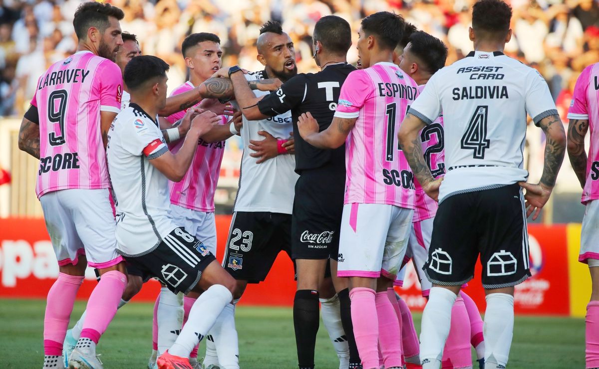 ANFP aplica duro castigo a Colo Colo: Magallanes puso la denuncia en su contra