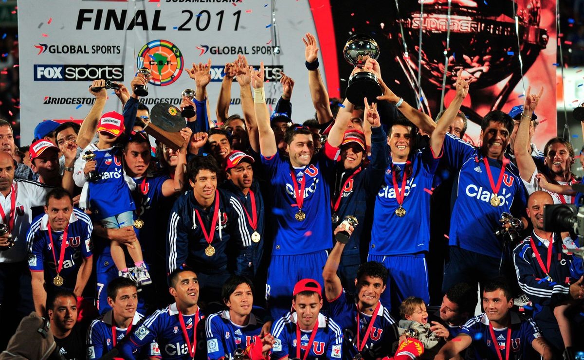 U de Chile celebra un nuevo aniversario de la obtención de la Copa Sudamericana 2011