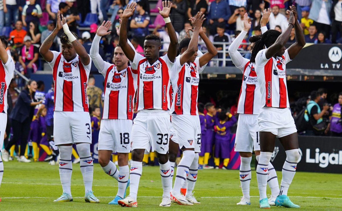 Se coronó campeón en Ecuador y su regreso a la U de Chile suena con fuerza