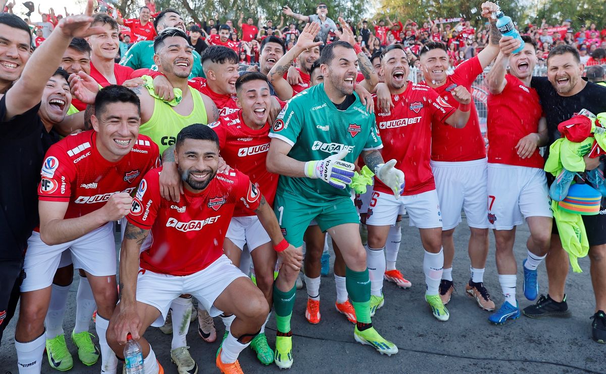 En Ñublense hacen pedido a sus dirigentes tras conocer a su rival en Copa Libertadores