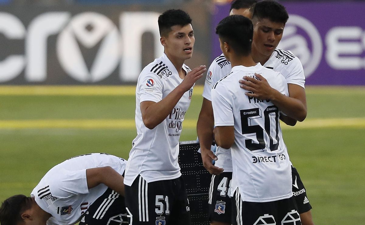 El juvenil de Colo Colo que busca convencer a Jorge Almirón y pelearle el puesto a Mauricio Isla