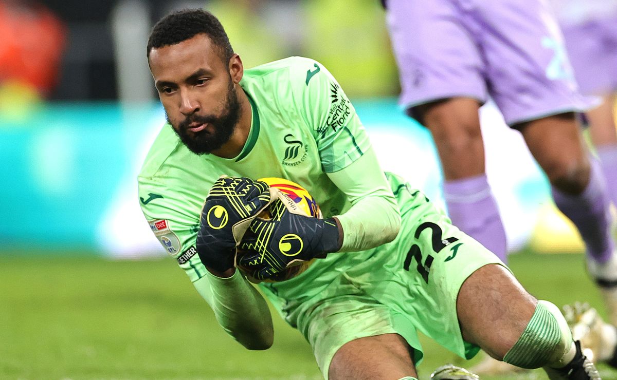 Tranquilidad para la selección chilena: DT de Swansea defiende a Lawrence Vigouroux tras condoro