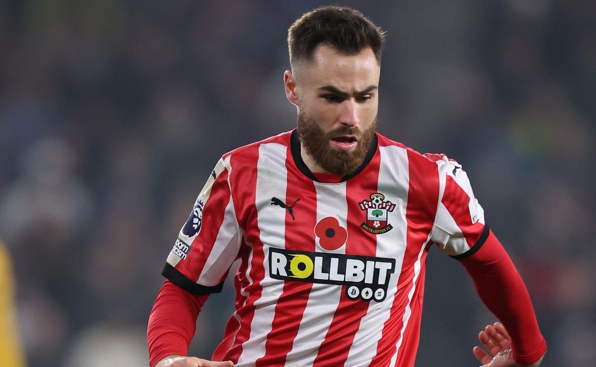 DT de Southampton pone fecha para definir el futuro de Ben Brereton