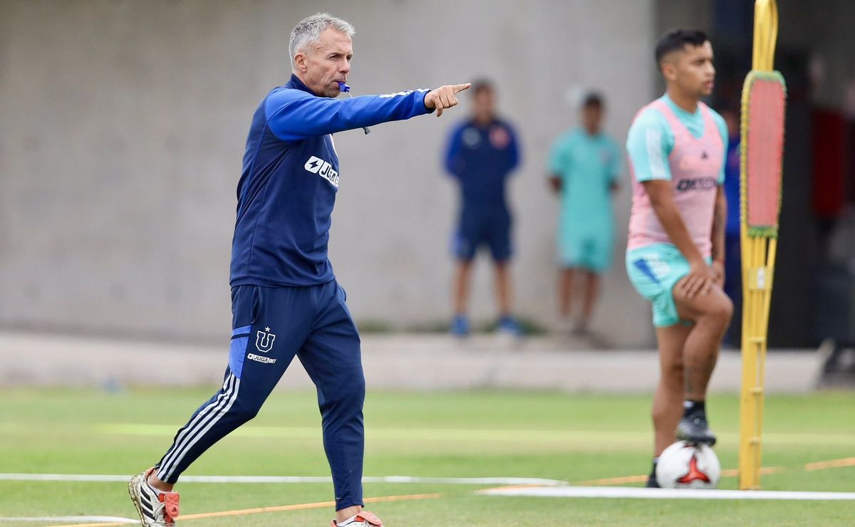 Gustavo Álvarez se la juega con Gonzalo Montes como titular en amistoso de U de Chile