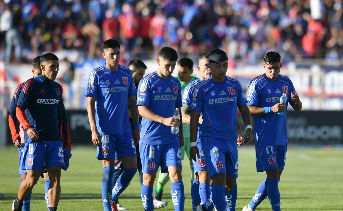 Cobresal baja a U. de Chile y se llena de dudas en el desierto