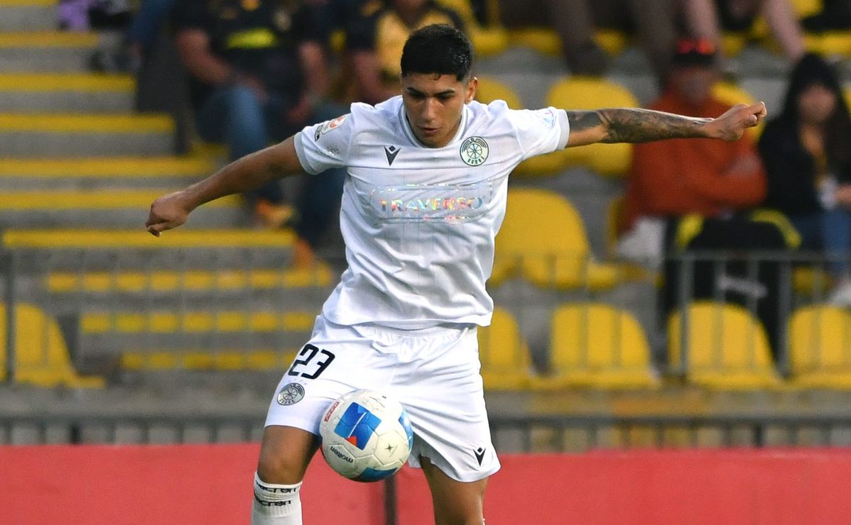 El único seleccionado nacional del puntero del campeonato: “Es un orgullo, no es común”