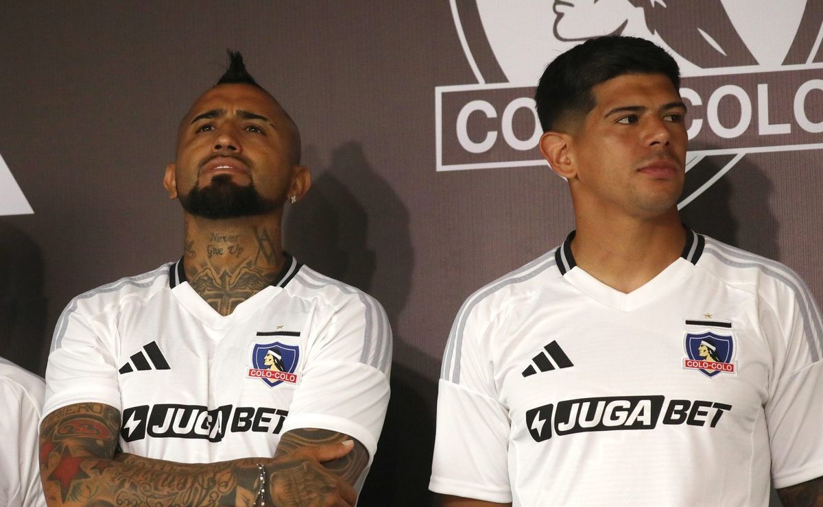 Filtran el nuevo conflicto por la capitanía en Colo Colo: ¿Esteban Pavez o Arturo Vidal?