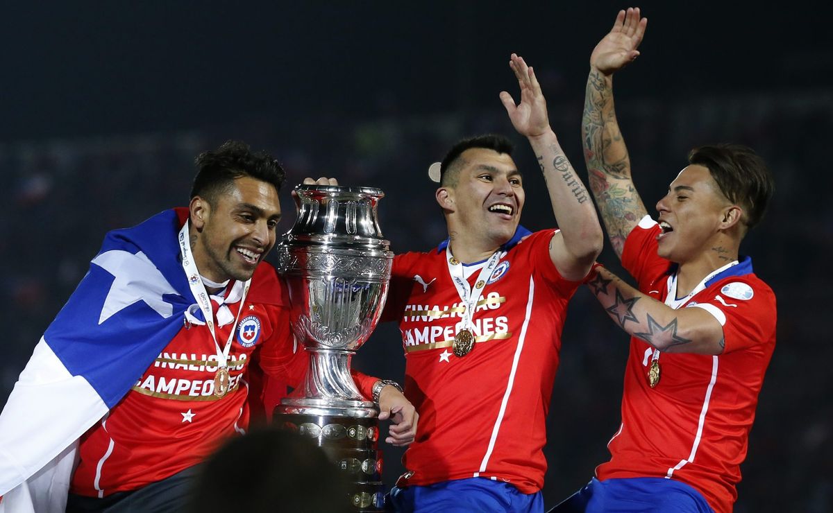 “Campeones, no finalistas” resuelve el misterio: Chile no se movió en la Copa América 2015