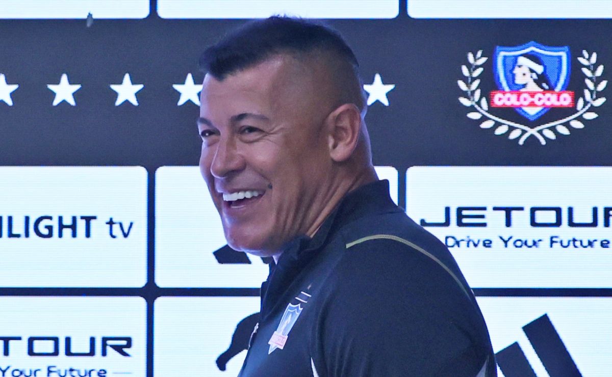 Voltereta total: Destapan el cambio en Jorge Almirón que timbraría su continuidad en Colo Colo