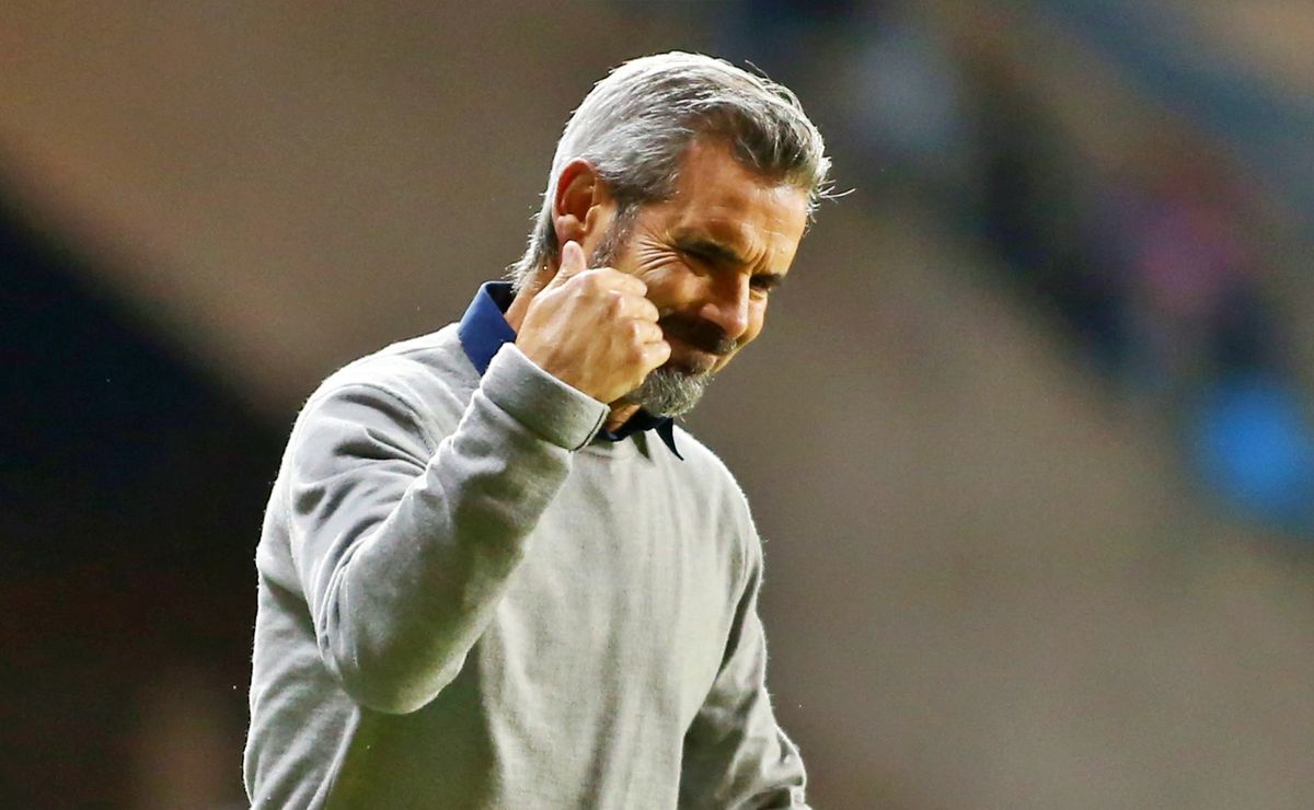 No es Universidad Católica: El equipo que está a detalles de fichar a Miguel Ramírez