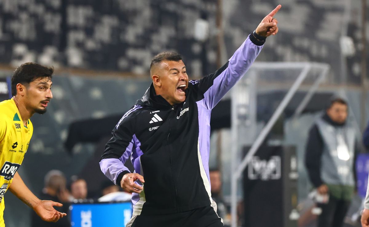 Jorge Almirón con ánimo renovado en Colo Colo tras quedarse: “Necesitábamos ganar, el equipo jugó muy bien”