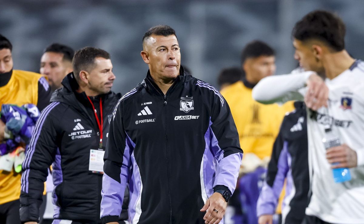 La Roja le manda nuevo salvavidas a Jorge Almirón en Colo Colo: afecta a la regla del sub 21