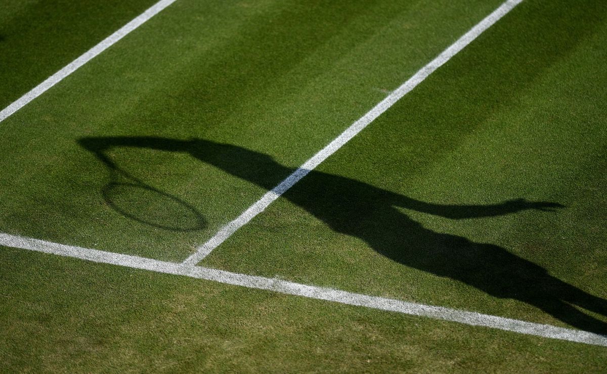 Jugó la final en Wimbledon, fue leyenda del tenis irlandés y terminó condenado en la temida Isla del Diablo