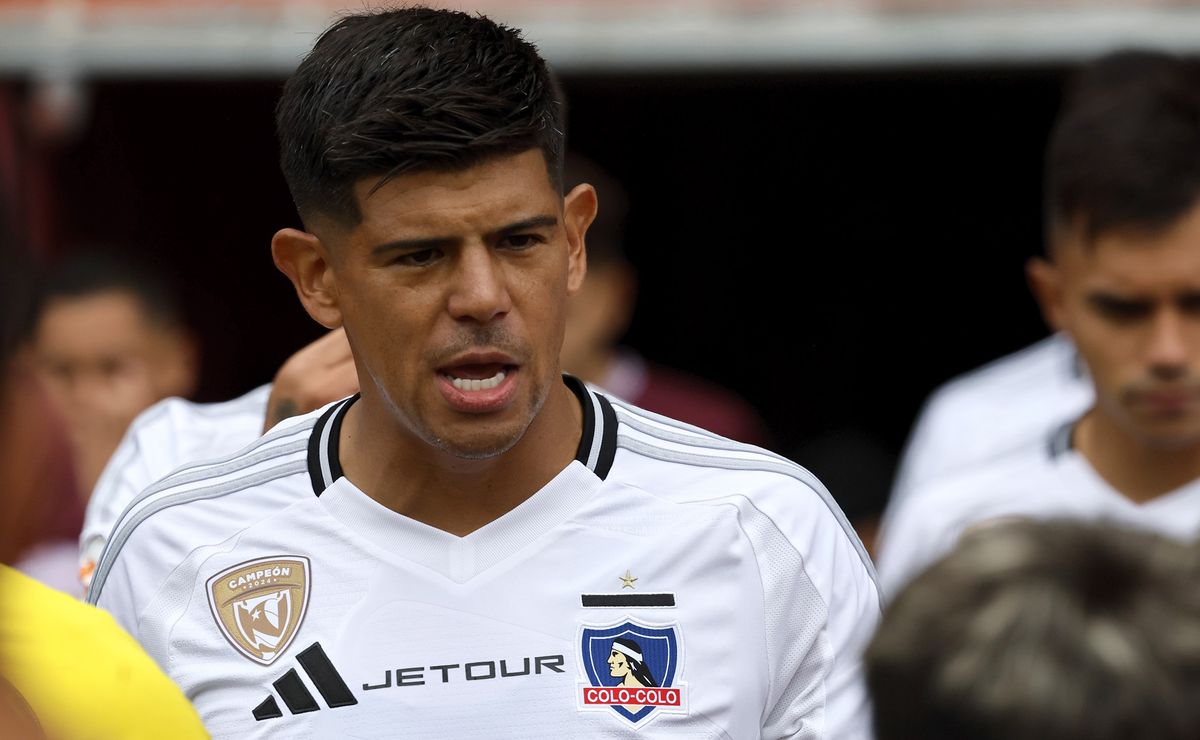 Pavez reconoce que lo pasó muy mal en Colo Colo con emotiva y dura reflexión: “Todos piensan que uno es una máquina”