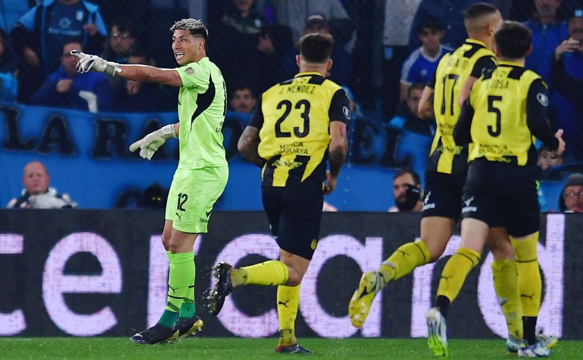 Peñarol margina a Brayan Cortés de Copa Uruguay tras eliminación en Libertadores