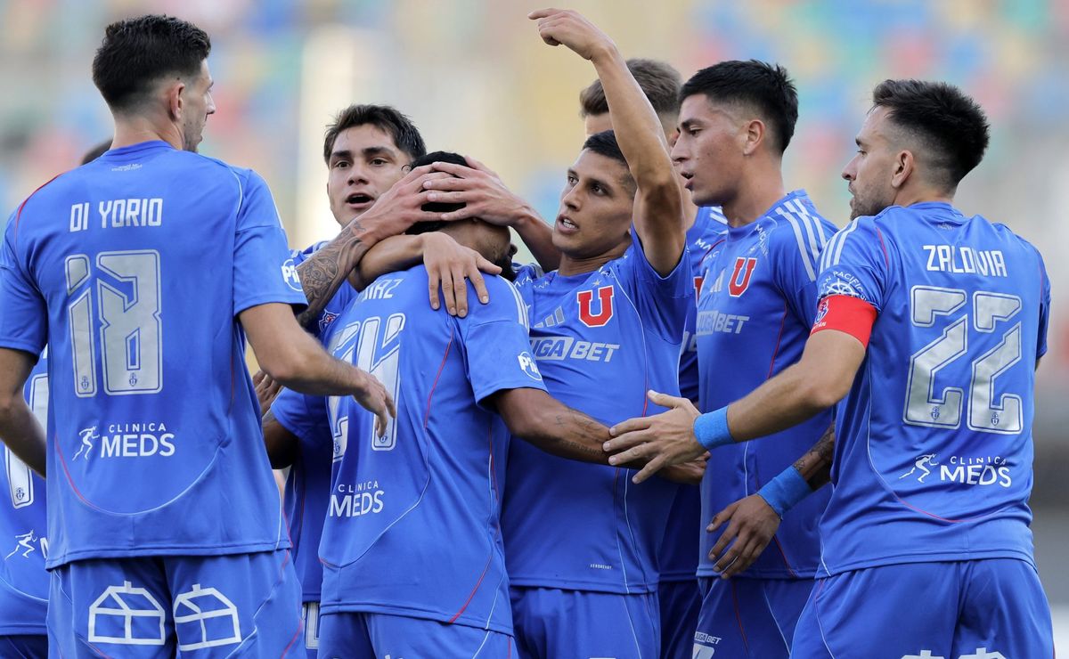 Israel Poblete firmó la renovación hasta 2028 con U de Chile: “Estoy donde quiero estar”