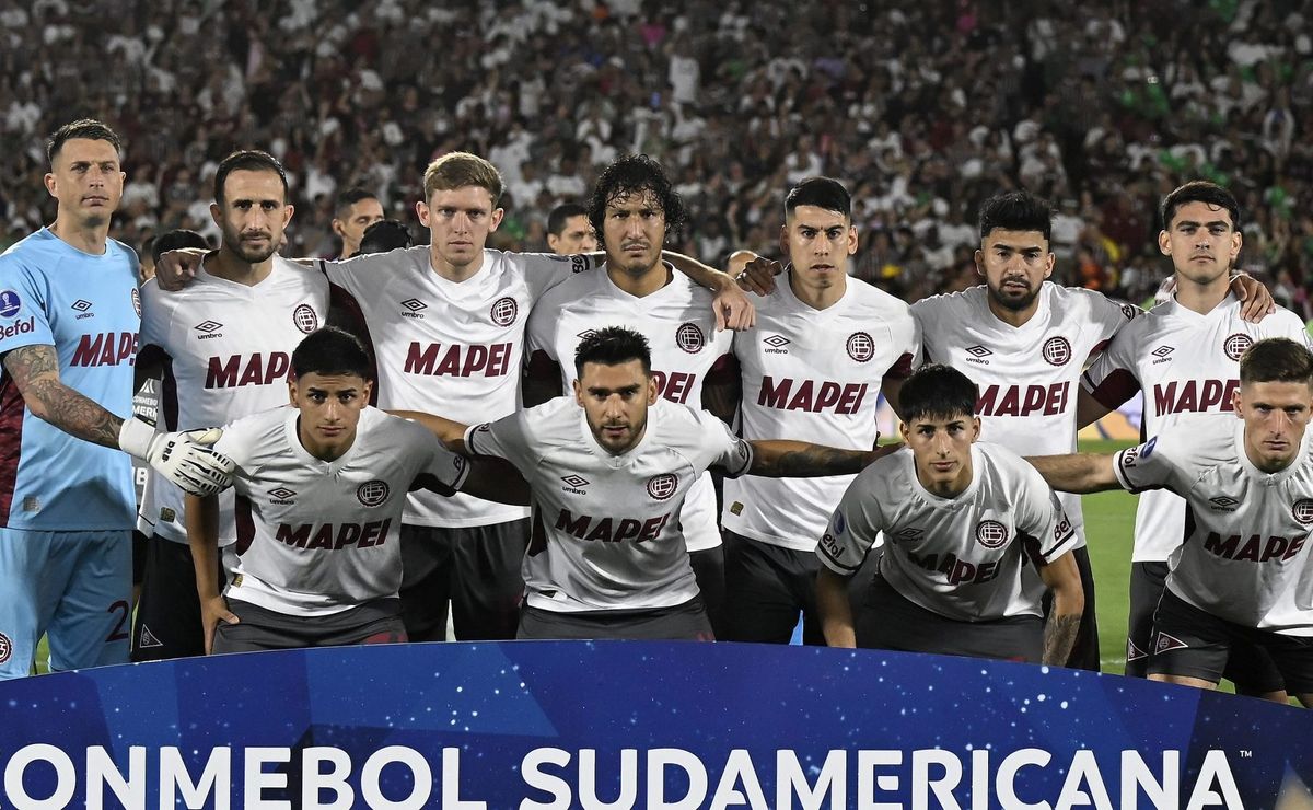 Con tres novedades: La lista de convocados de Lanús para semifinal de Copa Sudamericana ante la U