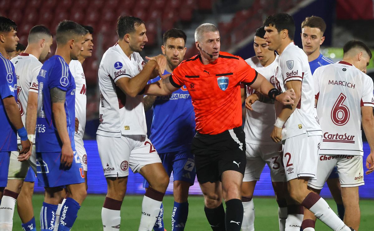 Notable defensa a U de Chile por el llanto de Lanús: Patricio Yáñez surfea en lágrimas argentinas
