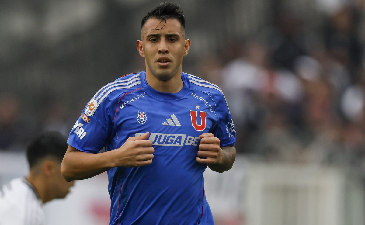 El extraño caso del Tucu Contreras en la U de Chile: ni nominado, ni lesionado