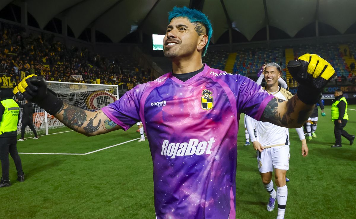 Mono Sánchez revela que rechazó fichar por U de Chile: “No iba a ir a pelear con Johnny Herrera”