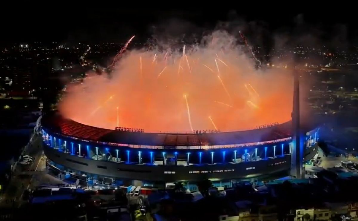 A lo Colo Colo 2006: la impactante salida de Racing ante Flamengo en Copa Libertadores