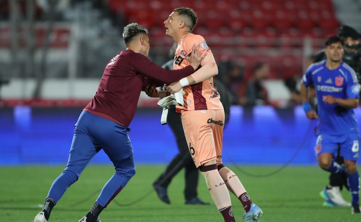 “Nos cag… a piedrazos”: la última campaña de los hinchas de Lanús contra U de Chile