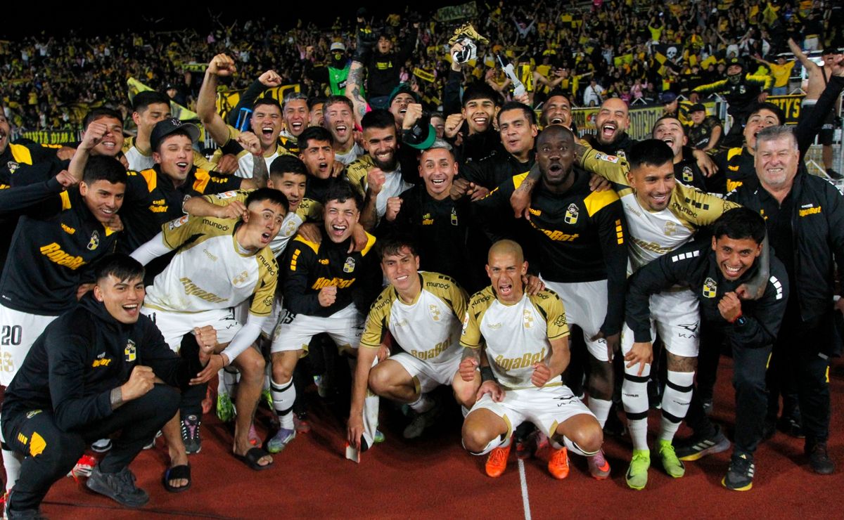 Una racha imparable y una combinación alentadora: los pronósticos para el histórico título de Coquimbo Unido