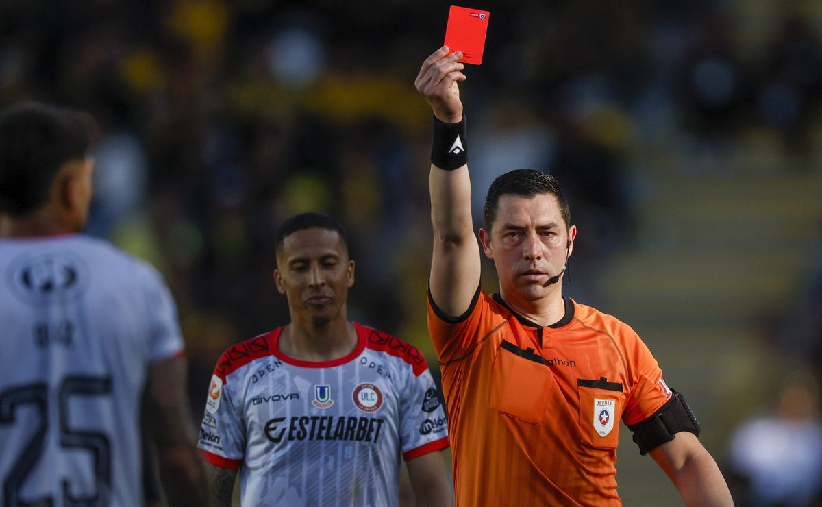 Destacan que la guerra entre los árbitros y la ANFP está desatada: “Más arriba de la coronilla”