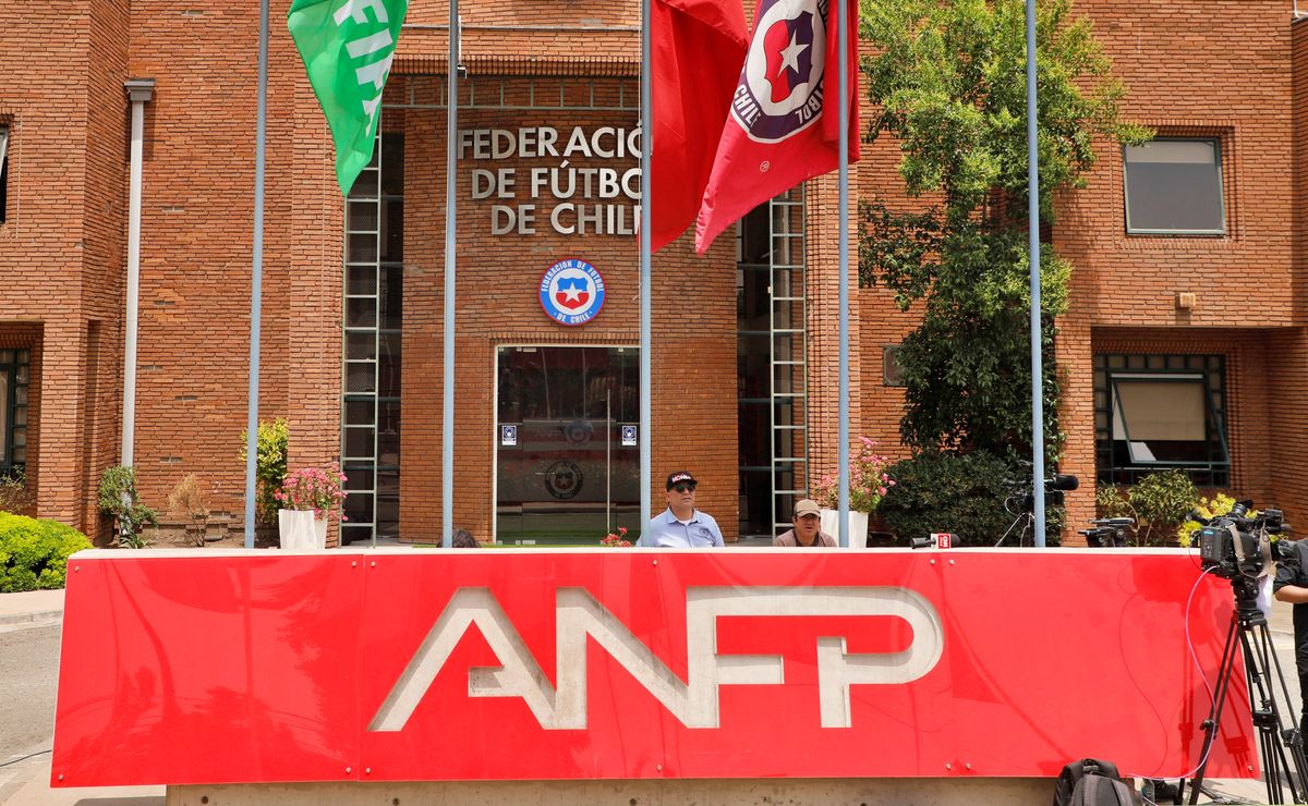 Insólito: El equipo chileno que ha sido castigado con 52 puntos en el año y que fue obligado a descender