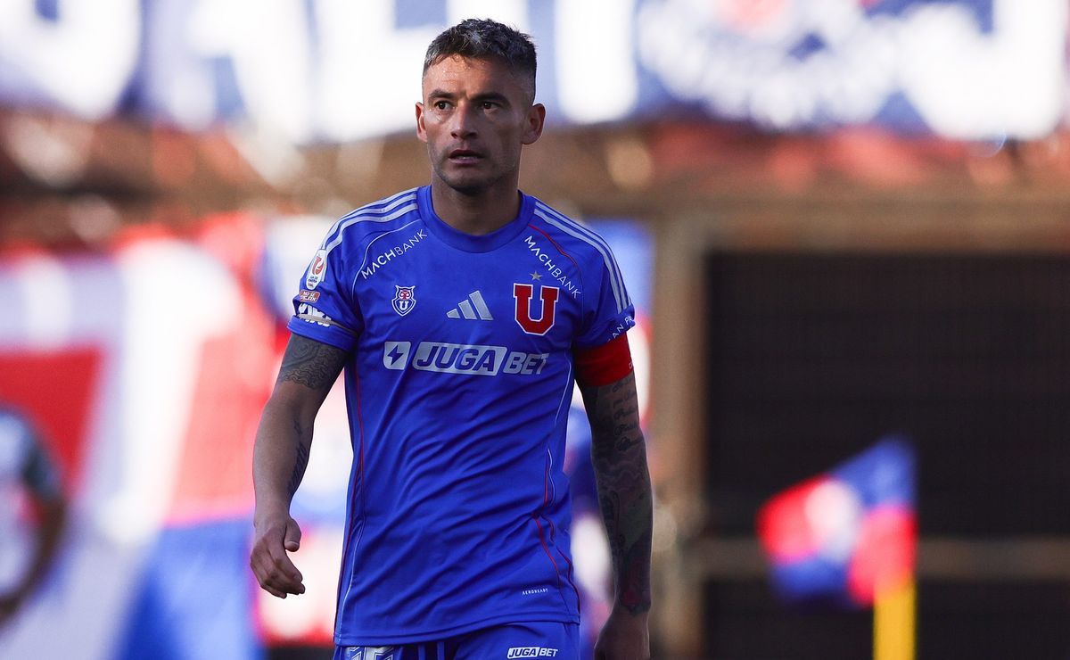 Charles Aránguiz revela en qué va su renovación con U de Chile: “Veremos lo mejor para el club”