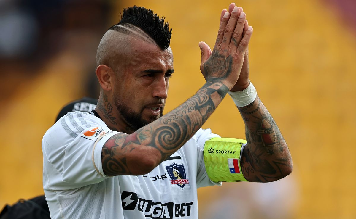 ¿Arturo Vidal se queda o se va de Colo Colo? Revelan nuevos antecedentes sobre el futuro del King