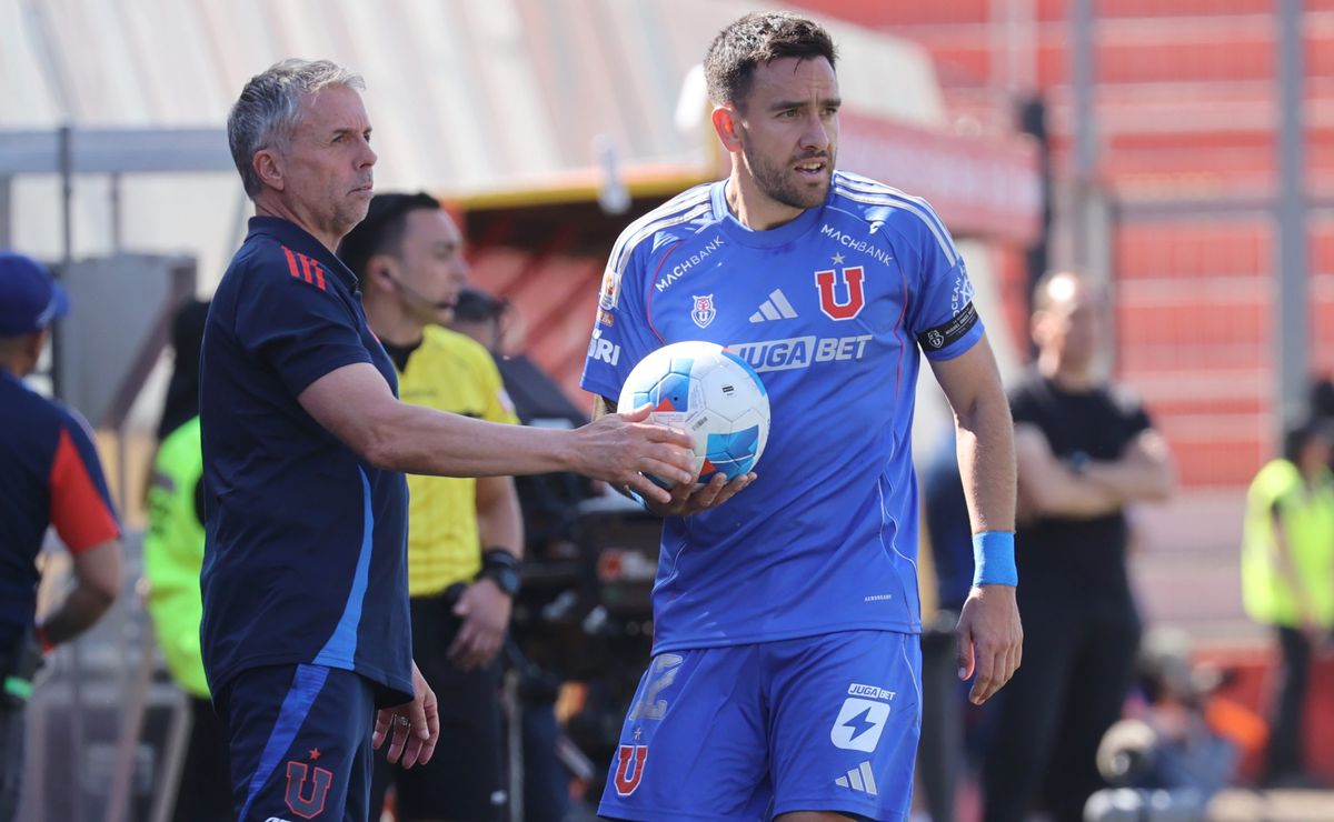 Gustavo Álvarez confirma la titularidad de cuestionado jugador de U de Chile: “Mi punto de vista es…”