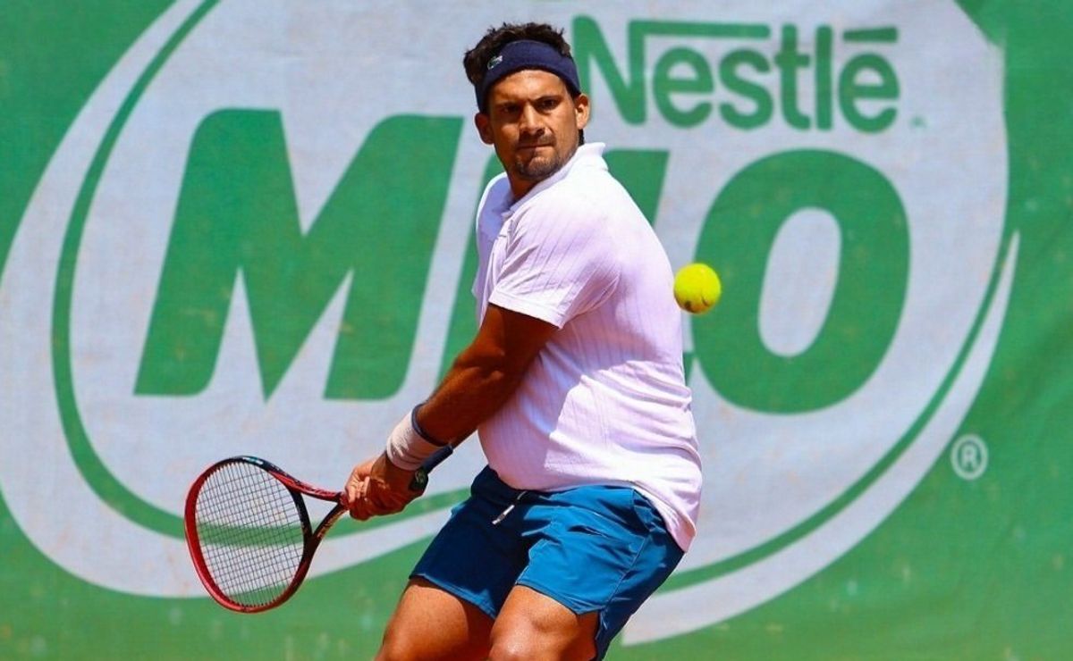 Lo suspendieron dos veces por doping, vuelve a lo grande en Santiago y elimina al primer sembrado