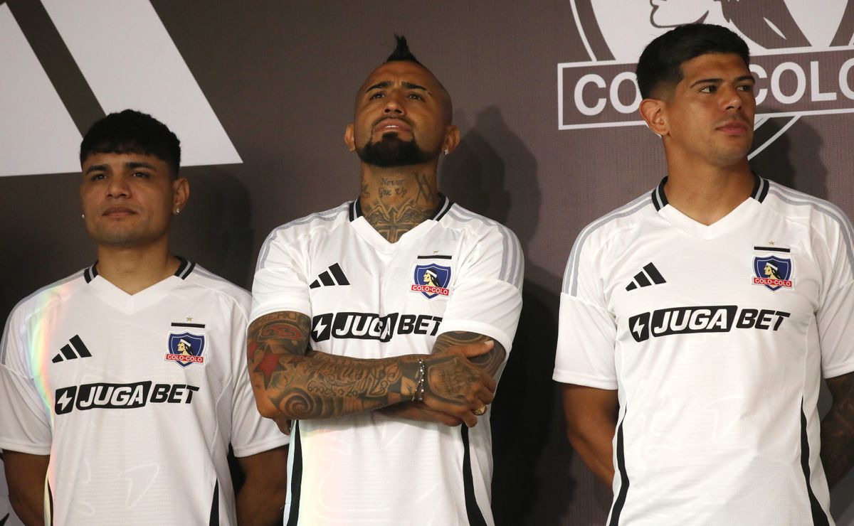 ¡Cortado! Fernando Ortiz se pone los pantalones en Colo Colo y sigue dejando fuera a polémico jugador