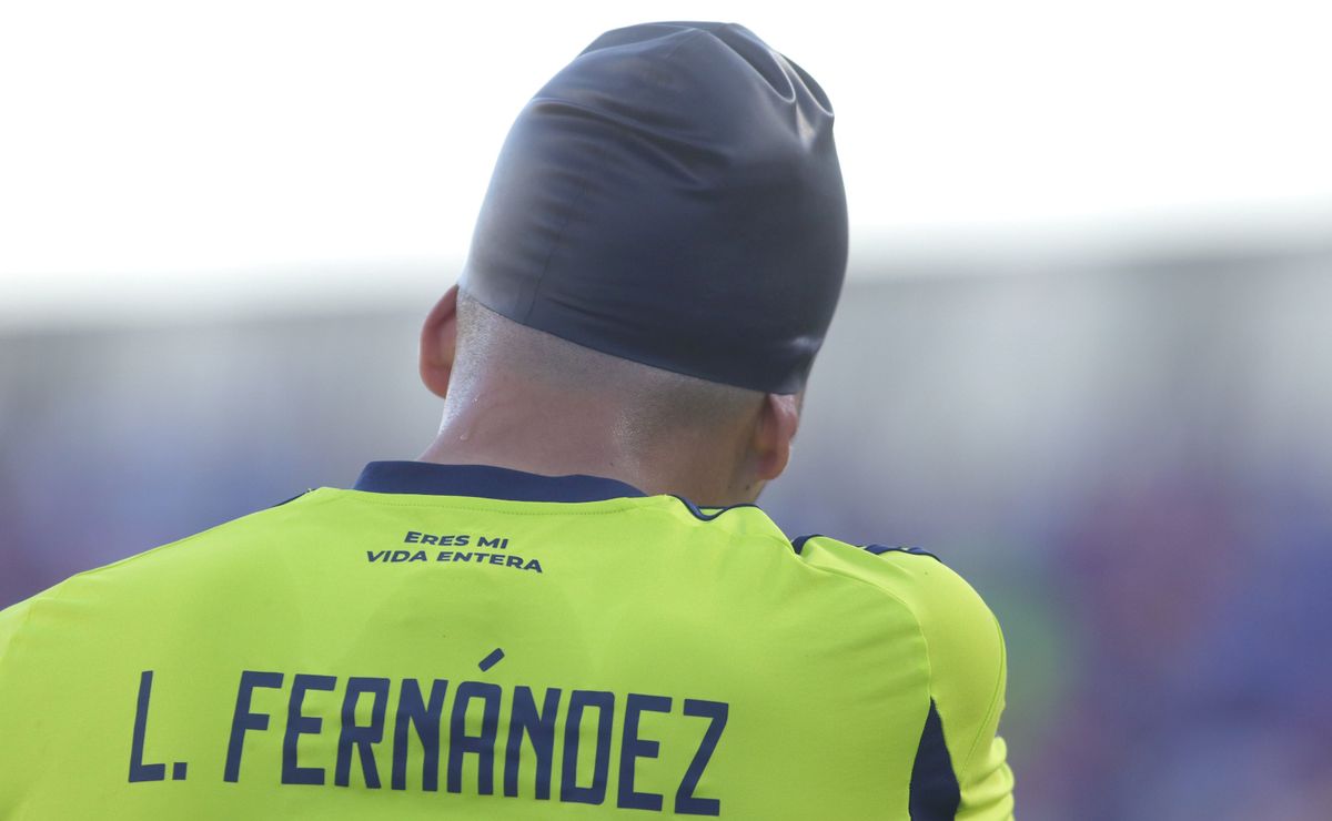 Modo piscina: la pinta de Leandro Fernández que la rompió en las redes sociales