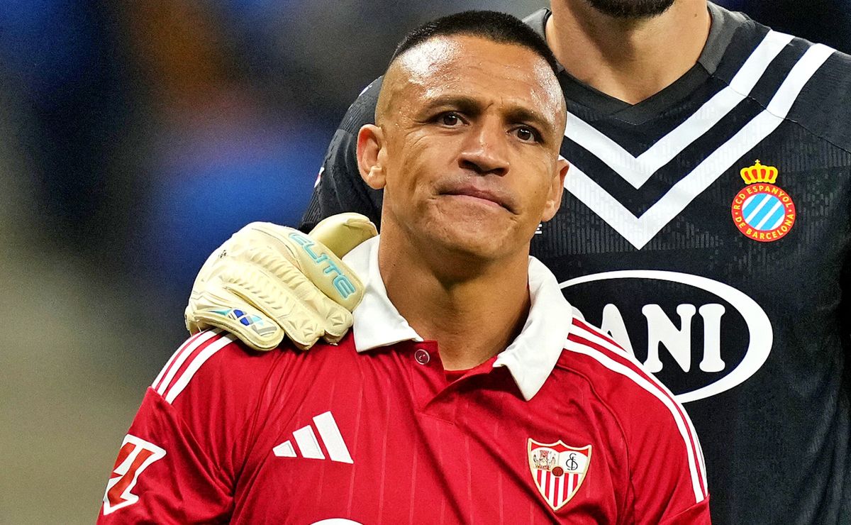 Duras críticas a Alexis Sánchez en España tras su regreso prematuro en el Sevilla: “Quiere, pero…”